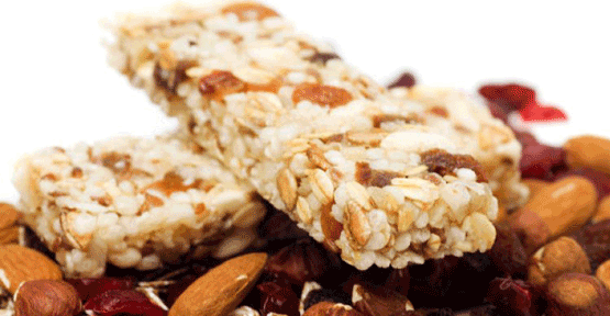 Granola bar
Zararlı içerik: Şeker, mısır şurubu, sorbitol (yapay tatlandırıcı), soya yağı ve BHT