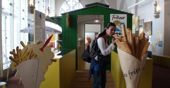 PATATES KIZARTMASI MÜZESİ - BELÇİKA
En lezzetli patates kızartmalarının nerede olduğu günümüzde hala tartışılsa da; Belçika, Friet Museum konuya noktayı koyuyor.
