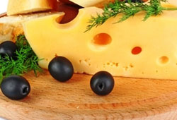 İflasın eşiğindeki komşu peynir ve zeytine sarıldı!