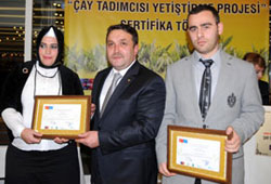 Çay Tadımcıları sertifikalarını aldı