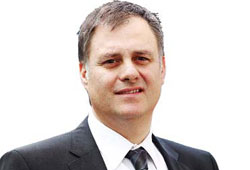 Bu ‘ufuk’la ‘bakkallar ölmez’ 