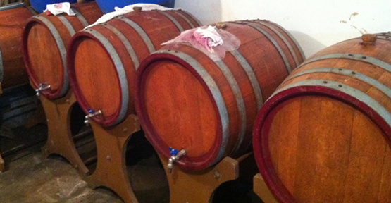 2 ton kaçak şarap yakalandı