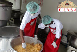Mobil Mutfak 10 bin Somaliliyi doyuruyor