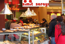 Simit Sarayı 3 ülkeden şirket satın alıyor