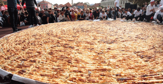 Bu börek tam 650 kilo