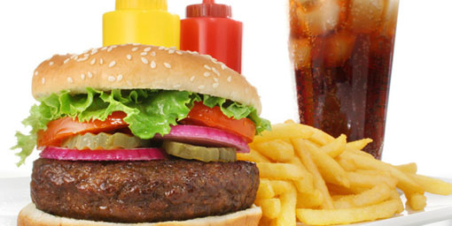 Fast food vitamin eksikliğine yol açıyor