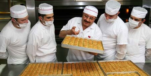 Üniversiteli baklavacılar yetişecek