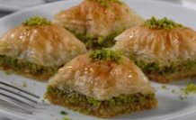 Faruk Güllüoğlu'ndan Bayram'a özel tatlar