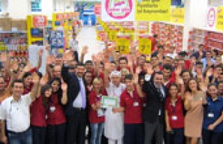 Kipa 50’nci hipermarketini açtı