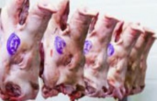 Helal sertifikası ‘domuz etine’ uzandı!