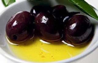 Türk zeytinyağı ikram edecek