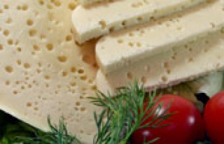 Yağışlar süt ve peynir üretimini artırdı