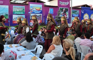 Beylikdüzü'nde Baklava Alayı coşkusu