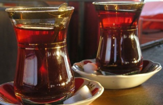 Çay içmenin de raconu varmış!