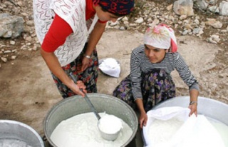 Çakşırlı peynir üreticileri talebe yetişemiyor