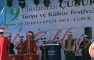 Çubuk Turşu ve Kültür Festivali başladı