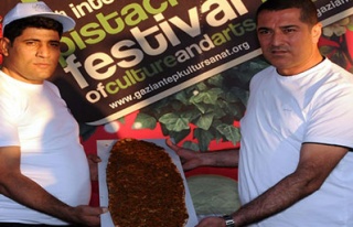 Lahmacun yemenin tadını çıkardılar