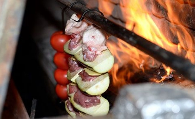 Tokat kebabı lezzetiyle turist çekiyor