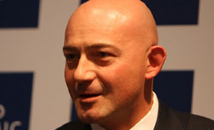 Ferit Şahenk kahveci oldu!