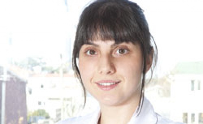 Stresli yönetici geceleri dişlerini gıcırdatıyor