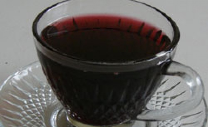 Karadut suyu ile yenilenin