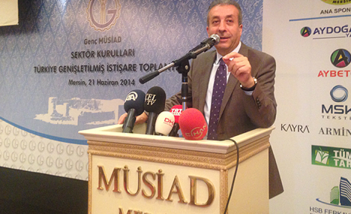 Bakan Ekerden açlık ve obezite çıkışı