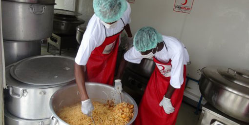 Mobil Mutfak 10 bin Somaliliyi doyuruyor